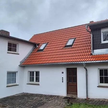 Ferien- & Monteurwohnung *